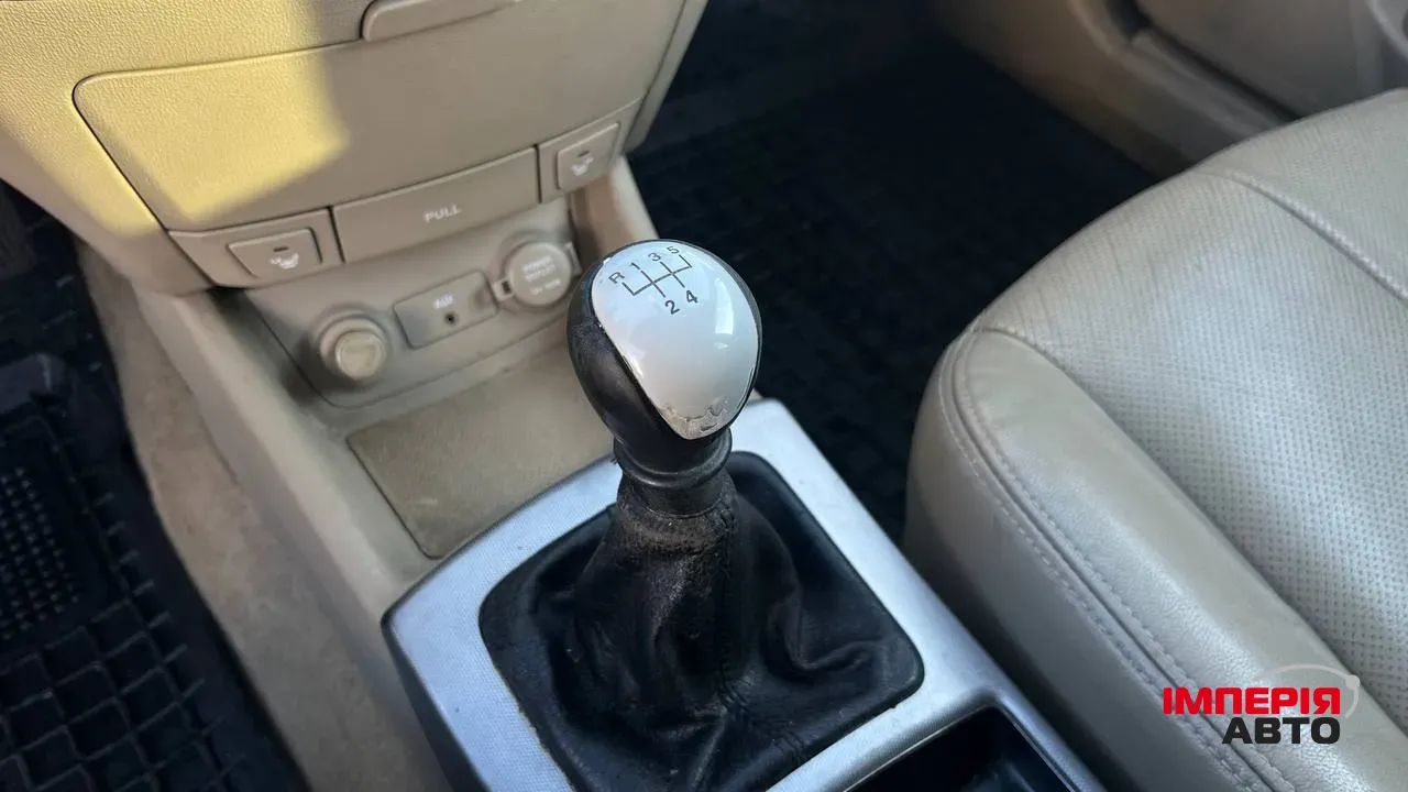 Hyundai Elantra - фото 16