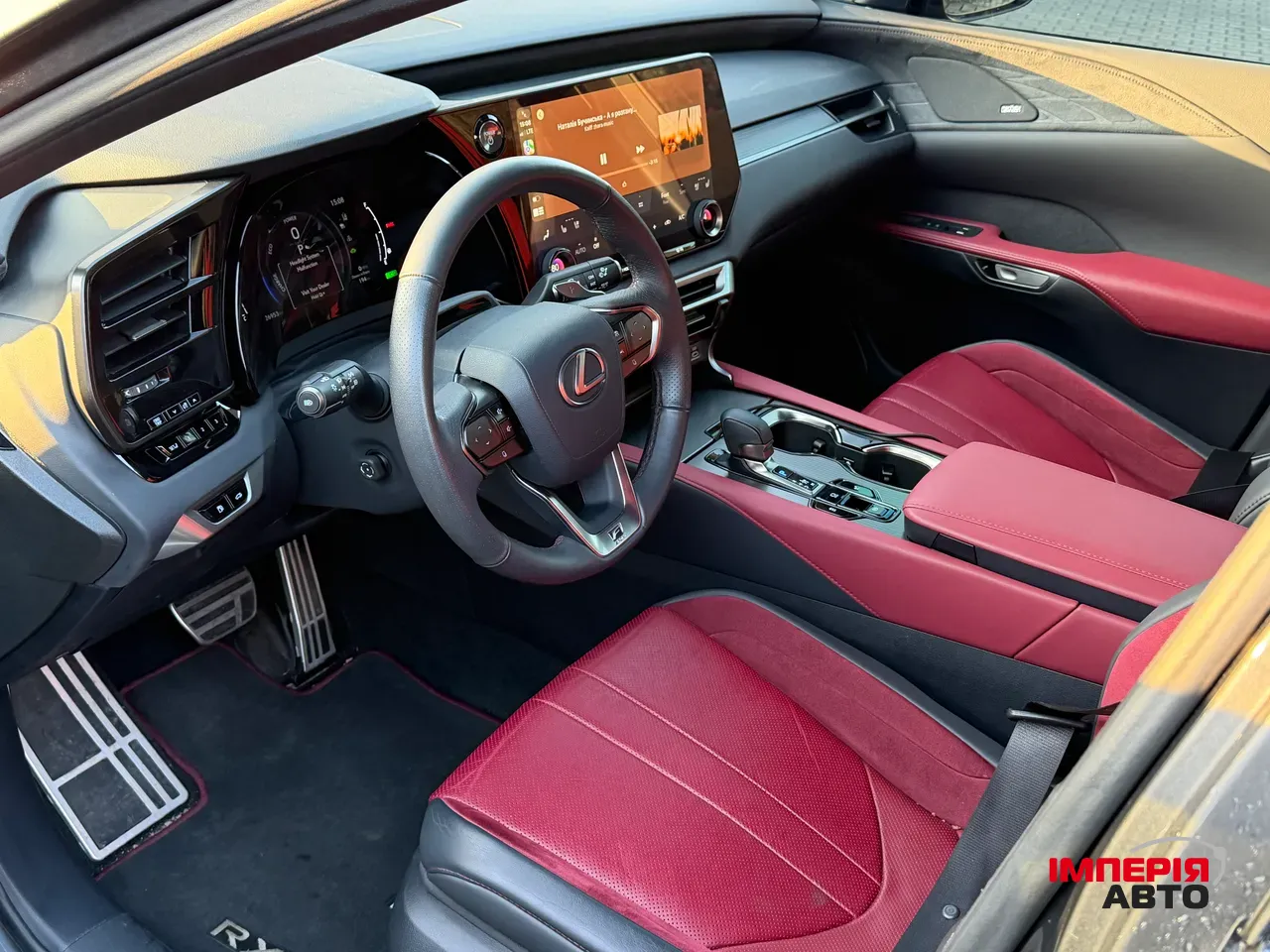 Lexus RX - фото 12