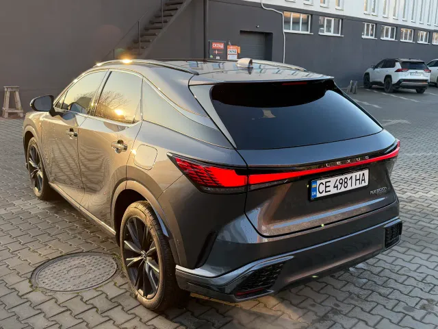 Lexus RX - фото 2