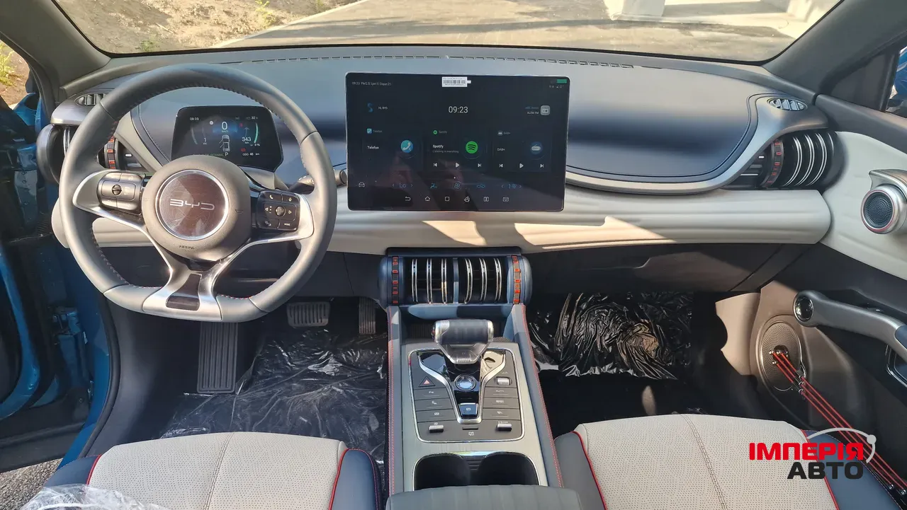 BYD Atto 3 - фото 15