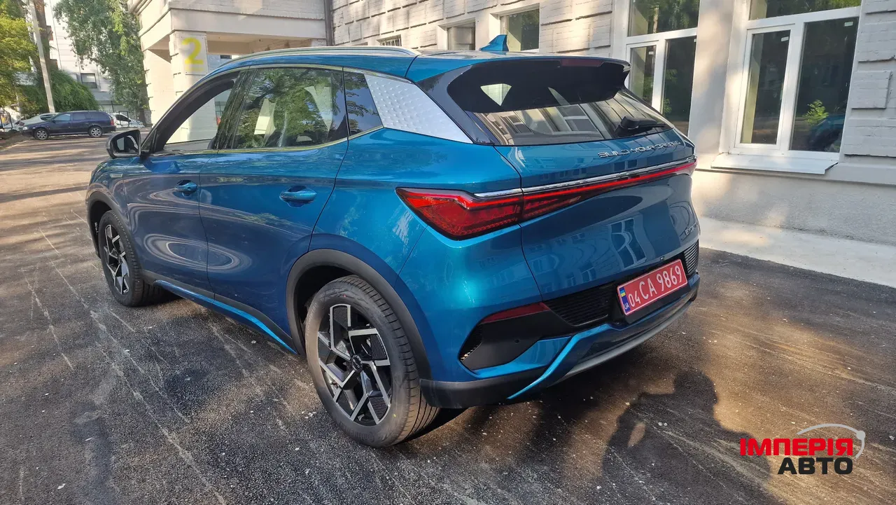 BYD Atto 3 - фото 4