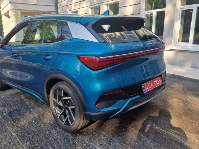 BYD Atto 3 - фото 4