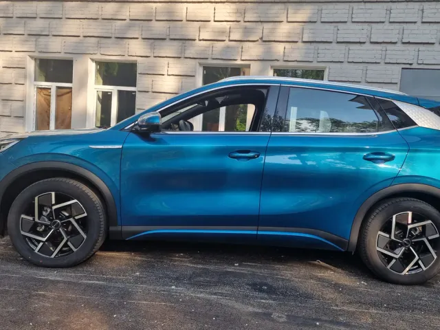 BYD Atto 3 - фото 3