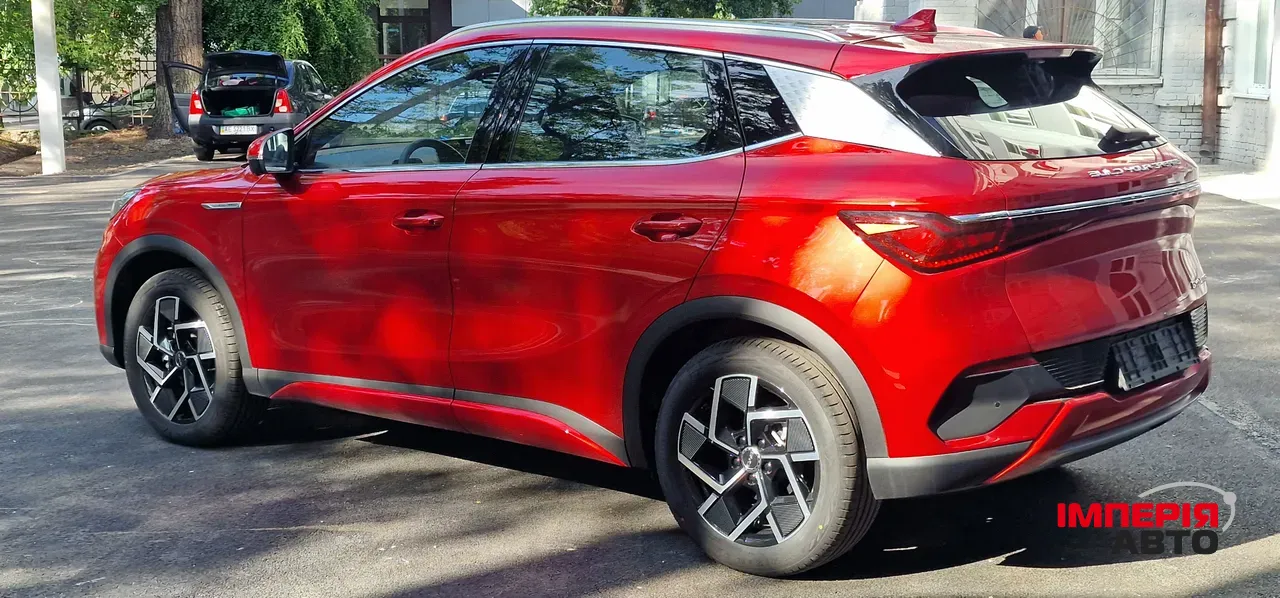 BYD Atto 3 - фото 7