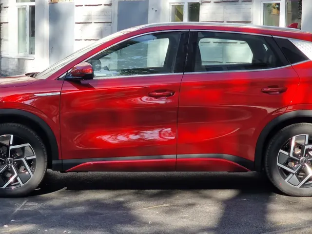 BYD Atto 3 - фото 5