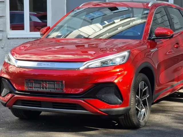 BYD Atto 3 - фото 2