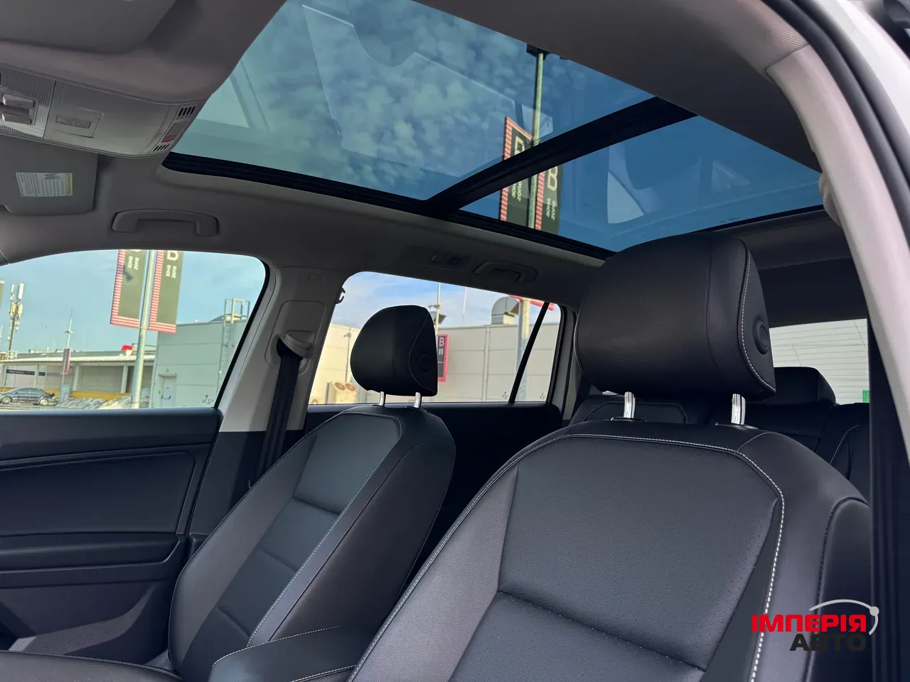 Volkswagen Tiguan - фото 24