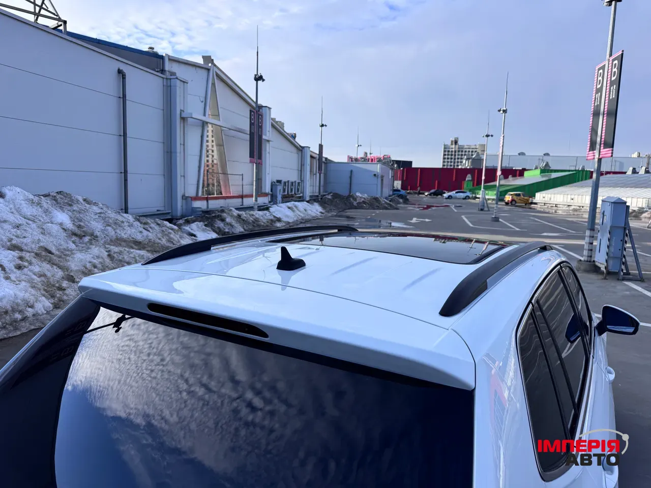 Volkswagen Tiguan - фото 38