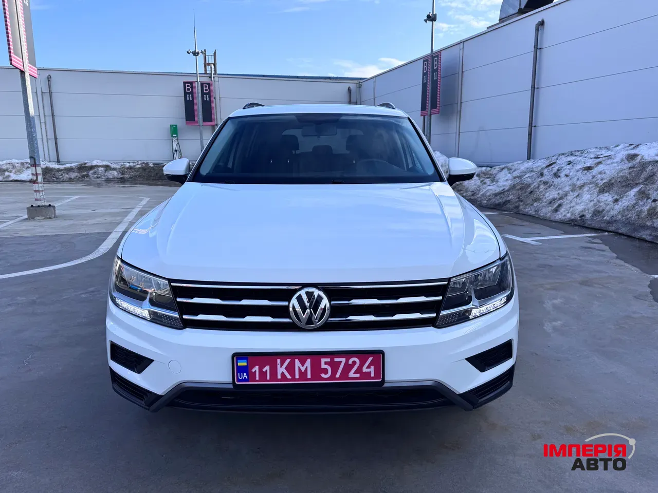 Volkswagen Tiguan - фото 9