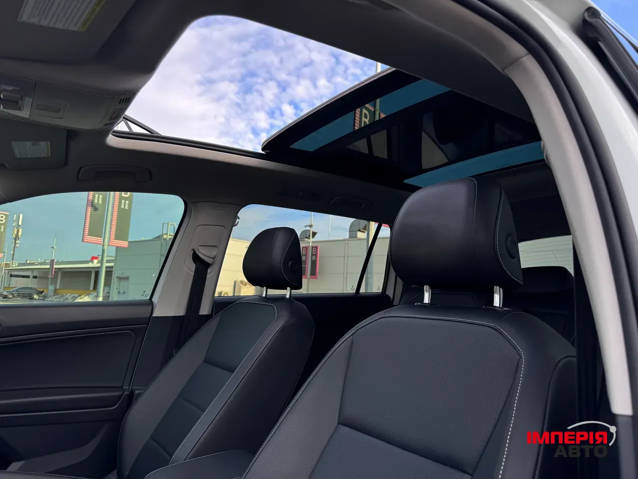 Volkswagen Tiguan - фото 25