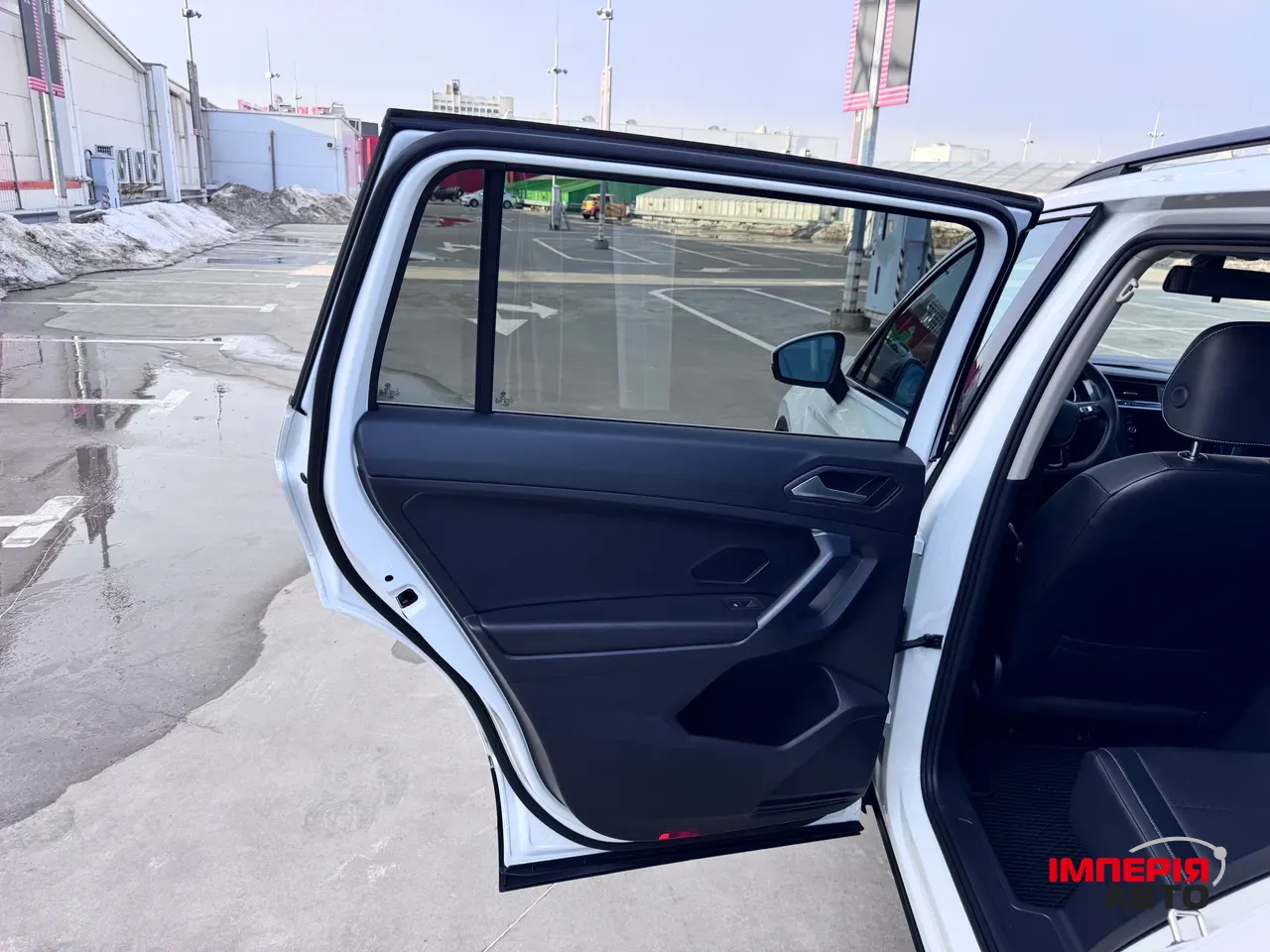 Volkswagen Tiguan - фото 34