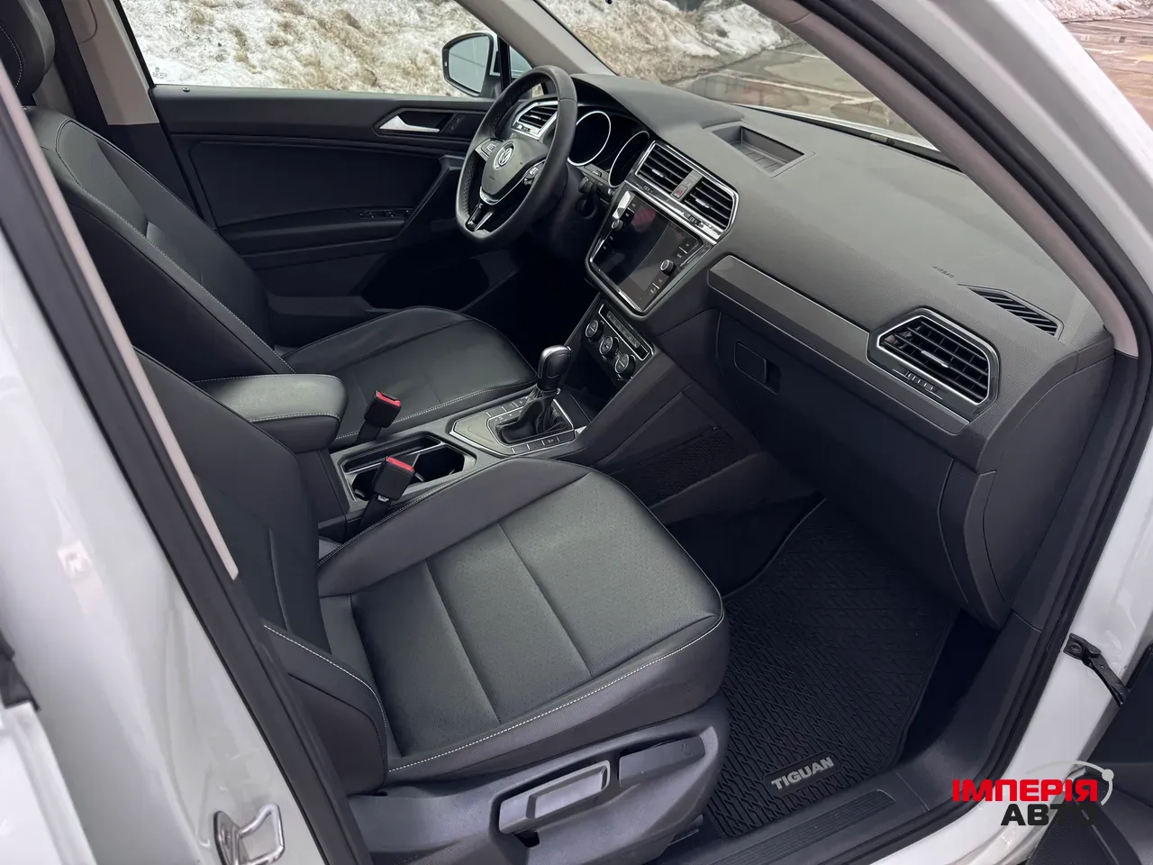 Volkswagen Tiguan - фото 26