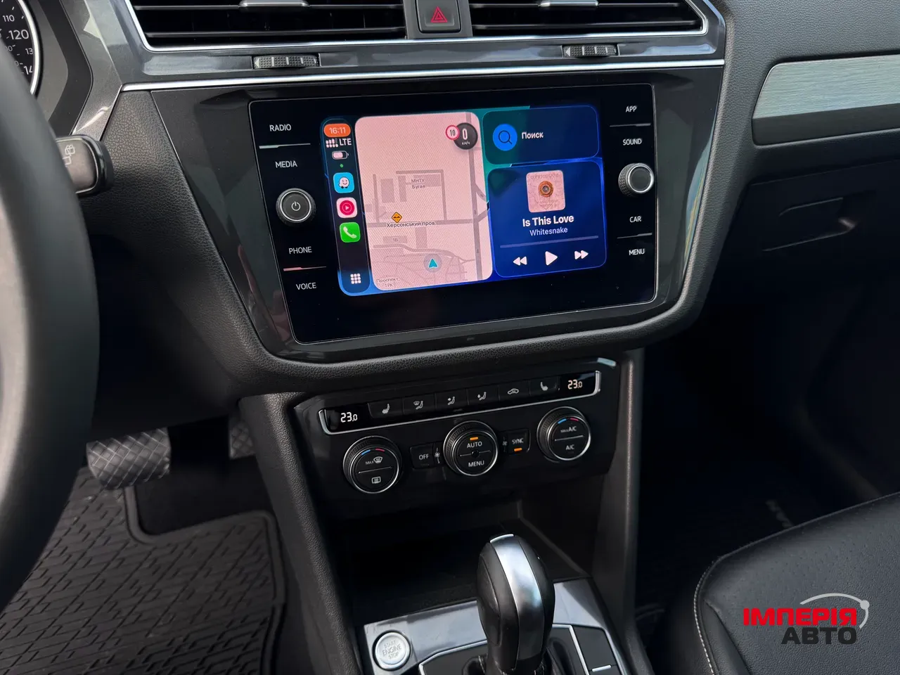 Volkswagen Tiguan - фото 17