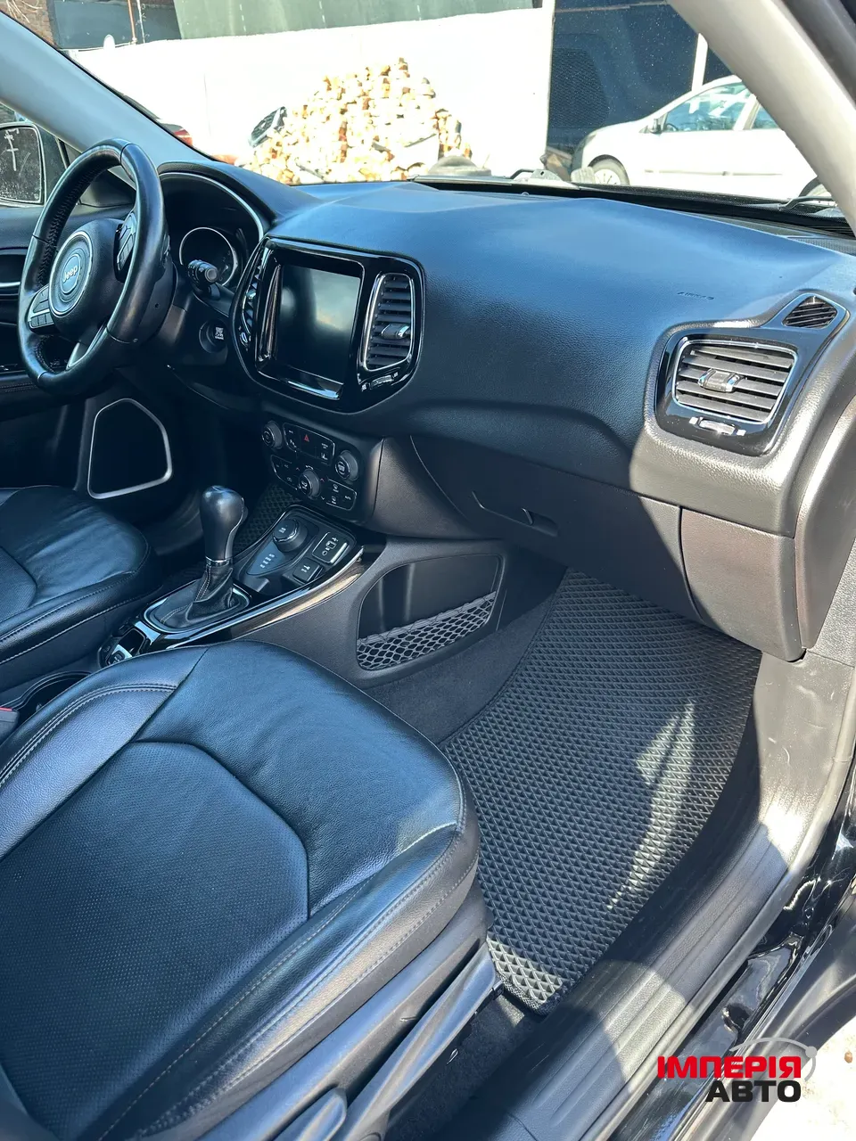 Jeep Compass - фото 10