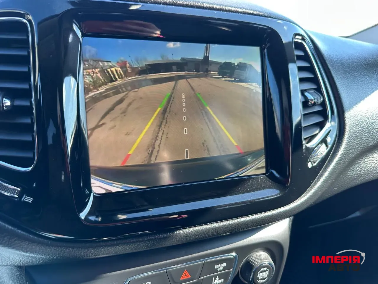 Jeep Compass - фото 14