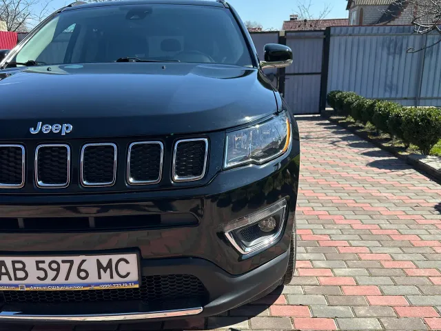 Jeep Compass - фото 2
