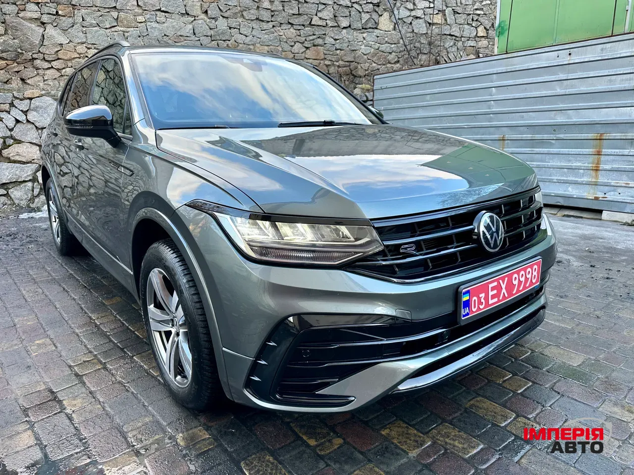 Volkswagen Tiguan - фото 1