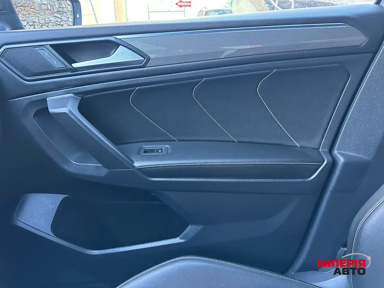 Volkswagen Tiguan - фото 24