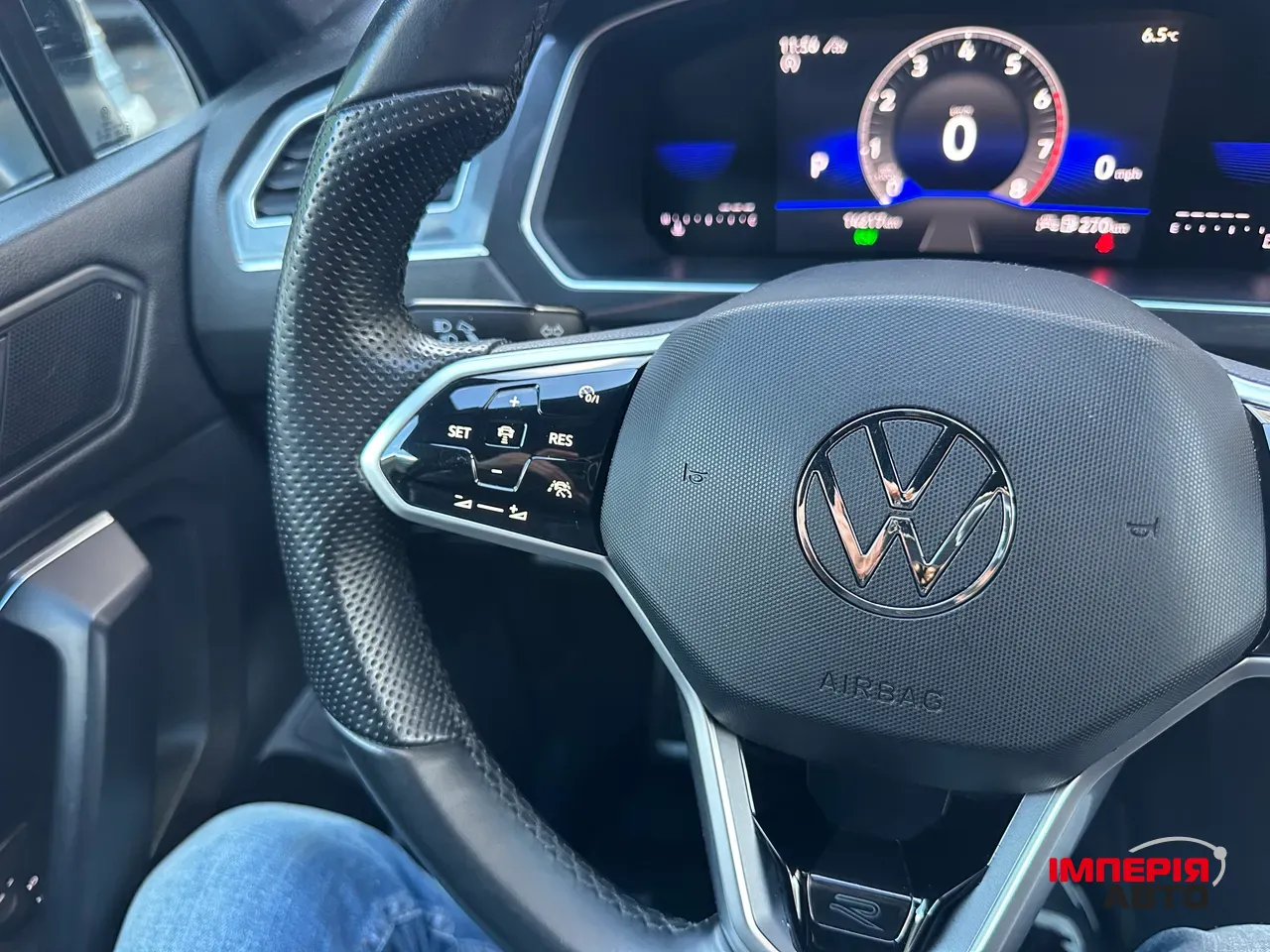 Volkswagen Tiguan - фото 14