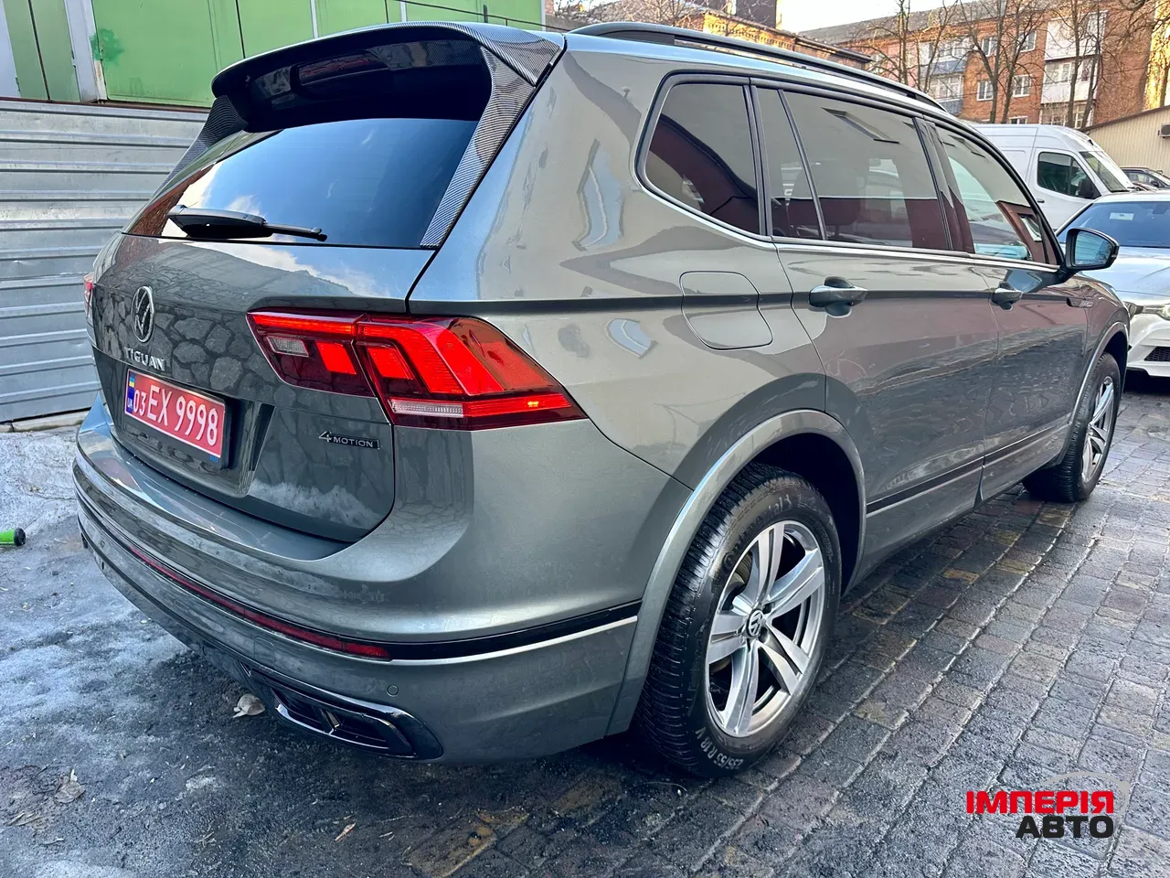 Volkswagen Tiguan - фото 6