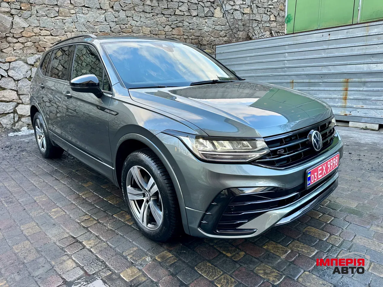 Volkswagen Tiguan - фото 2