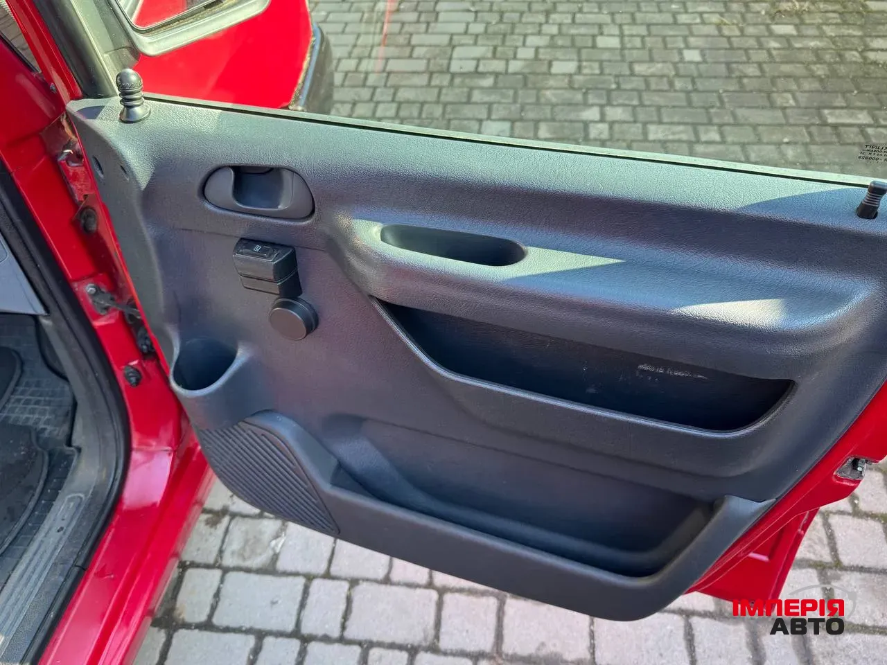 Peugeot Expert - фото 11