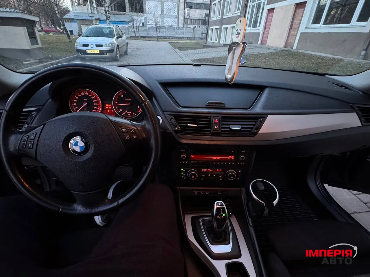BMW X1 - фото 12