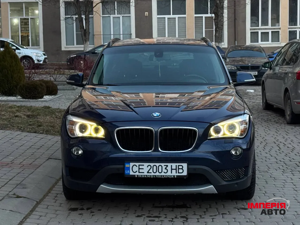 BMW X1 - фото 1