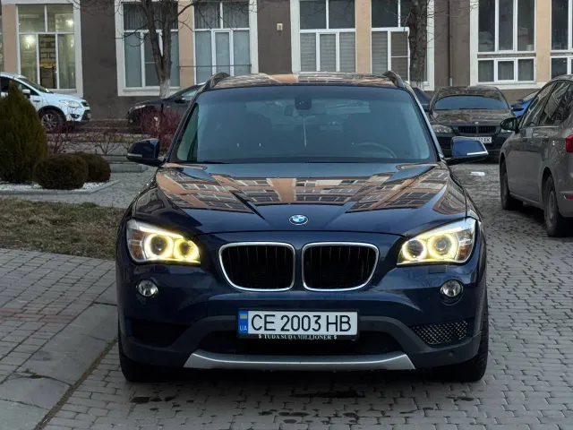 BMW X1 - фото 1