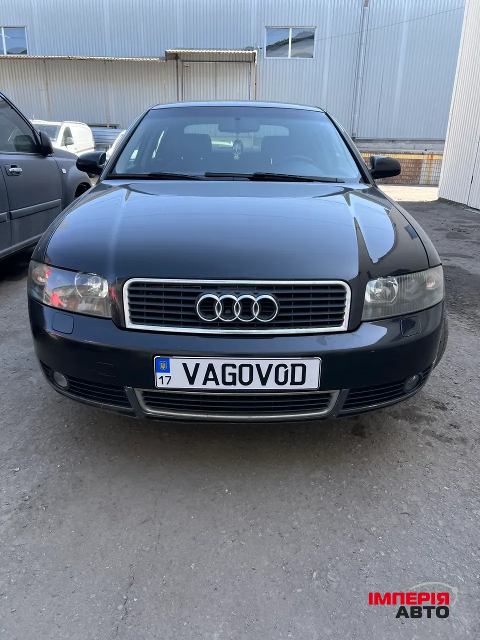 Audi A4 - фото 1