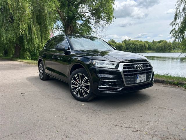 Audi Q5 - фото 1