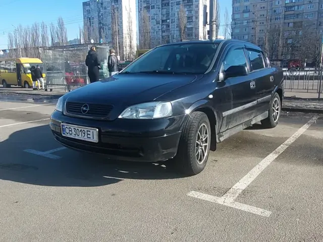 Opel Astra - фото 2