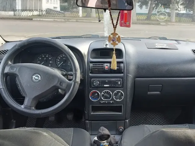 Opel Astra - фото 3