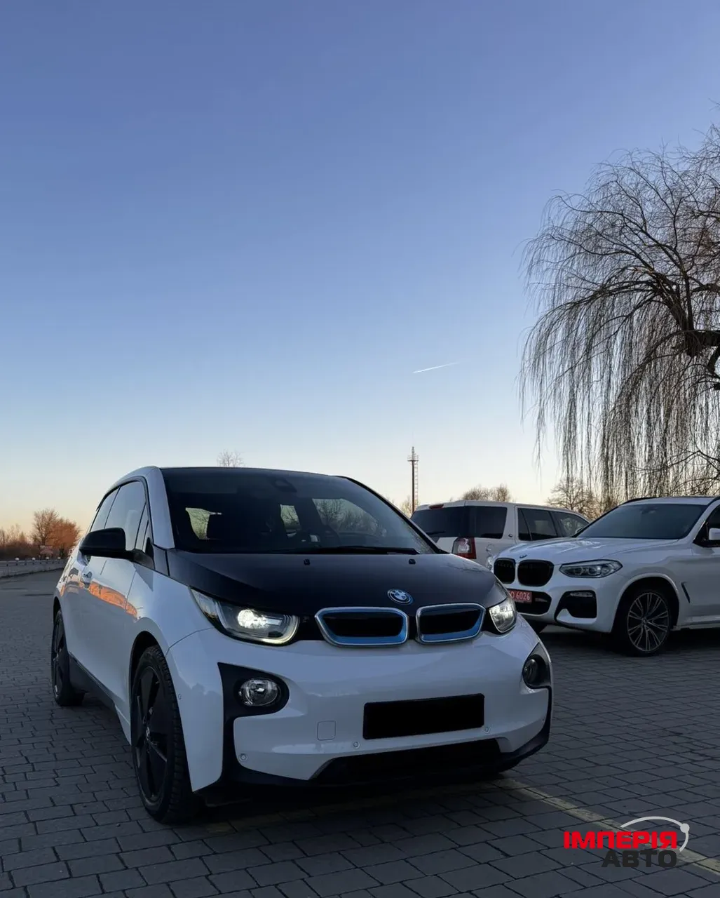 BMW i3 - фото 1