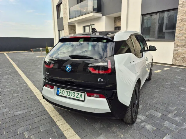 BMW i3 - фото 2