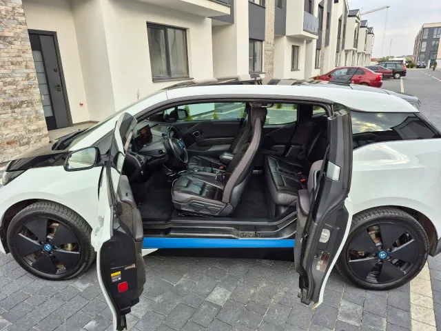 BMW i3 - фото 4