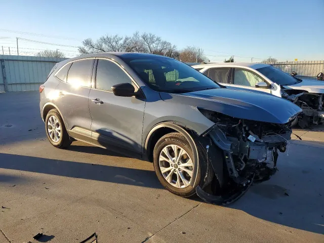 Ford Escape - фото 1