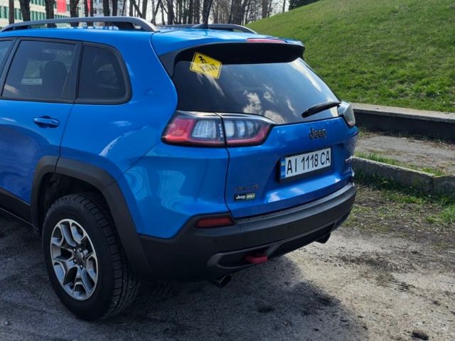 Jeep Cherokee - фото 5