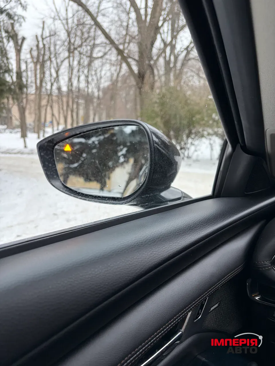 Mazda 3 - фото 10