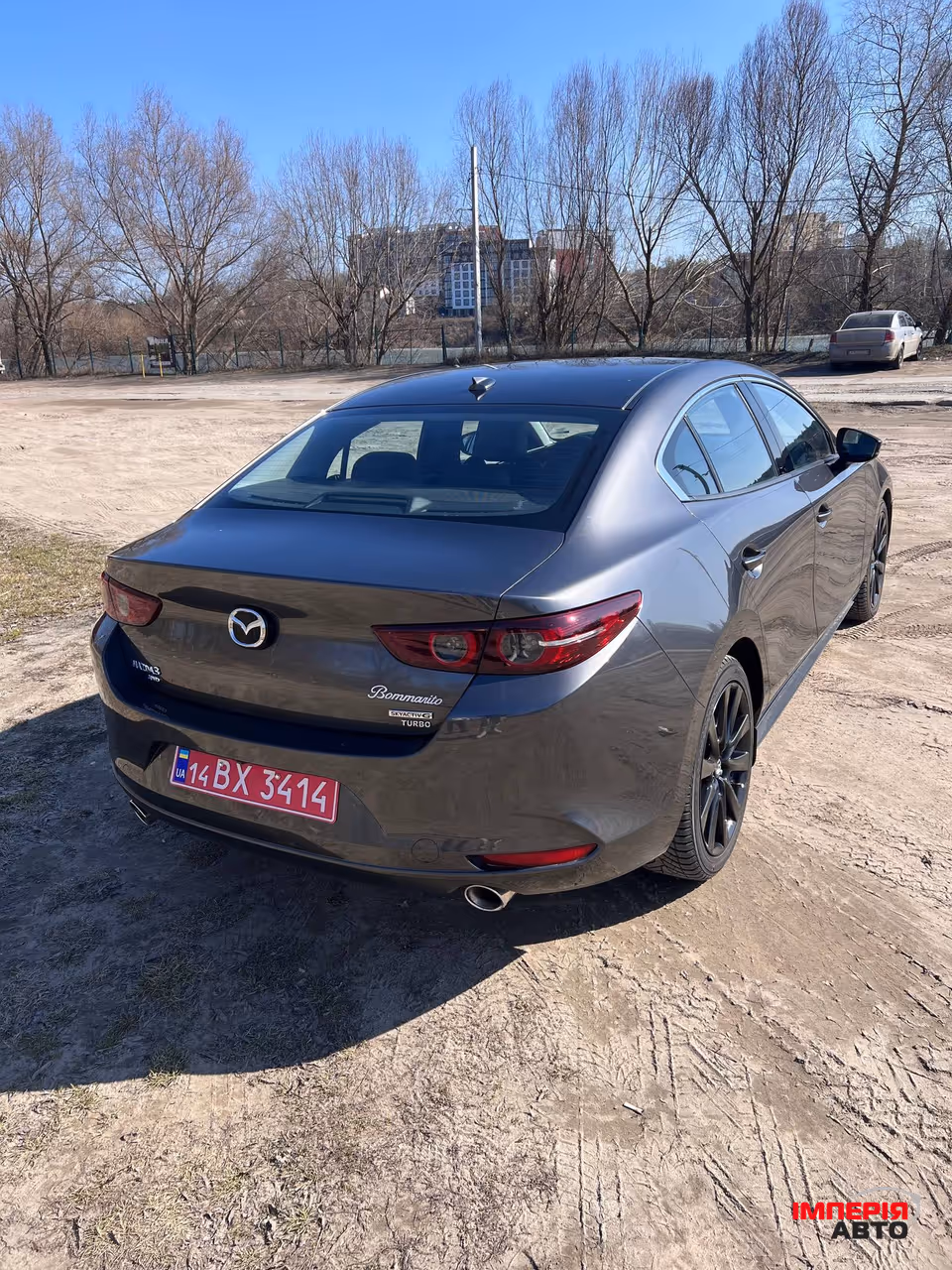Mazda 3 - фото 8