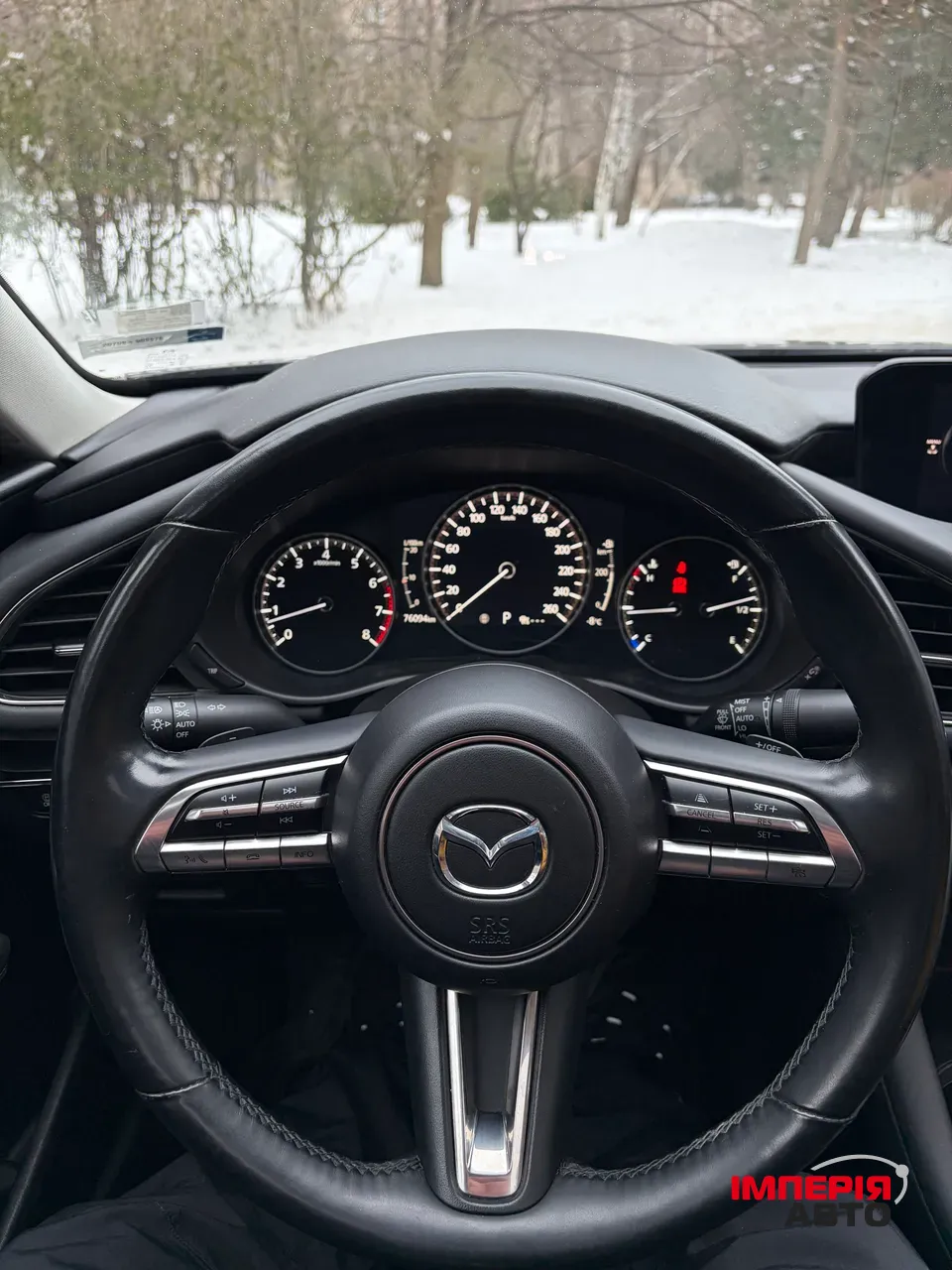 Mazda 3 - фото 9