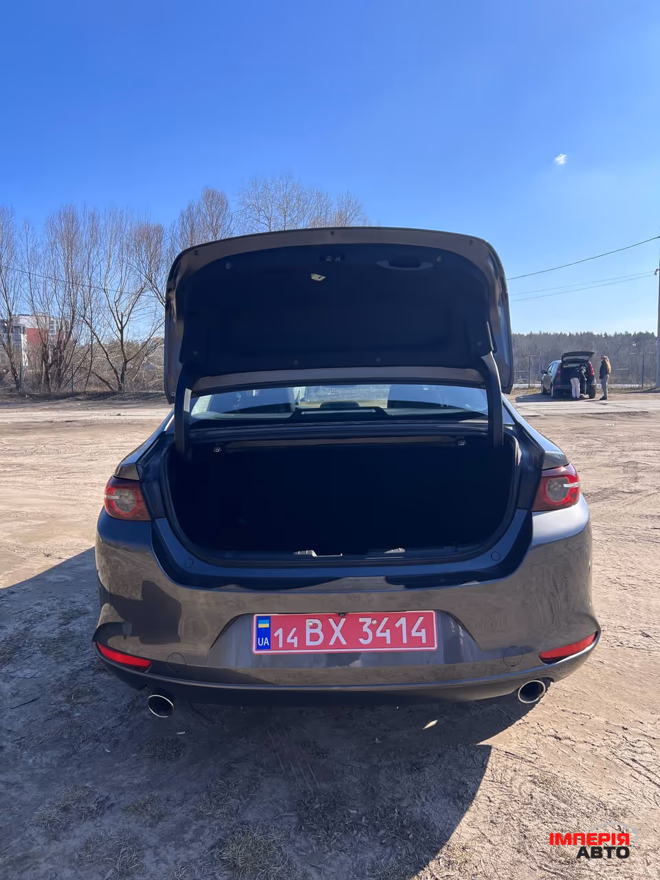 Mazda 3 - фото 9