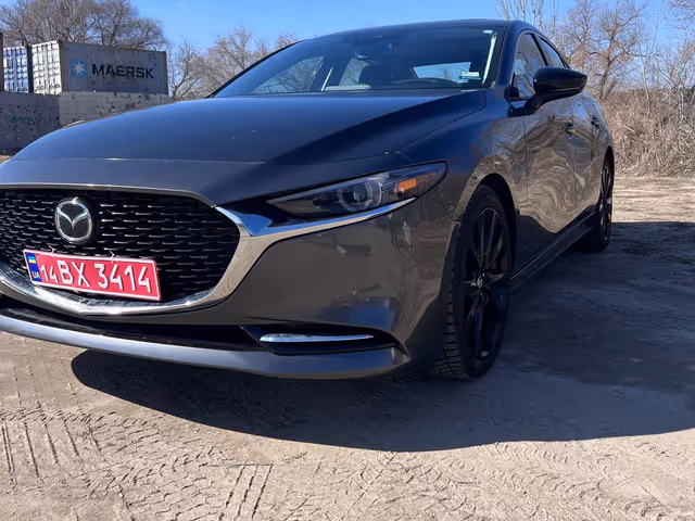 Mazda 3 - фото 2