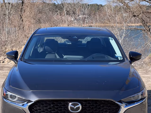 Mazda 3 - фото 1