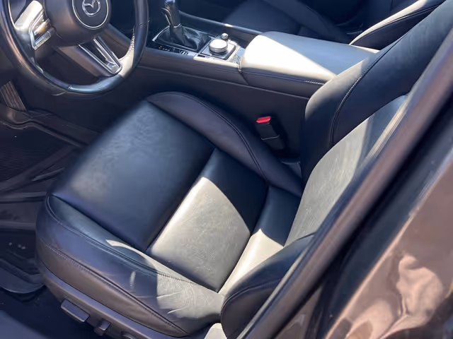 Mazda 3 - фото 3
