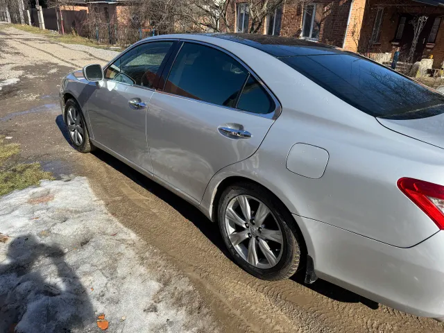 Lexus ES - фото 5