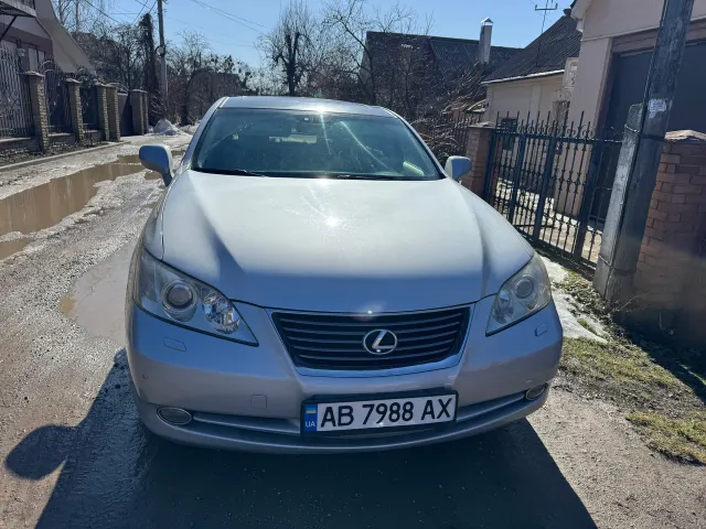 Lexus ES - фото 2
