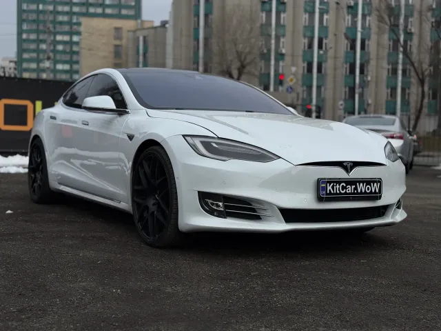 Tesla Model S - фото 3