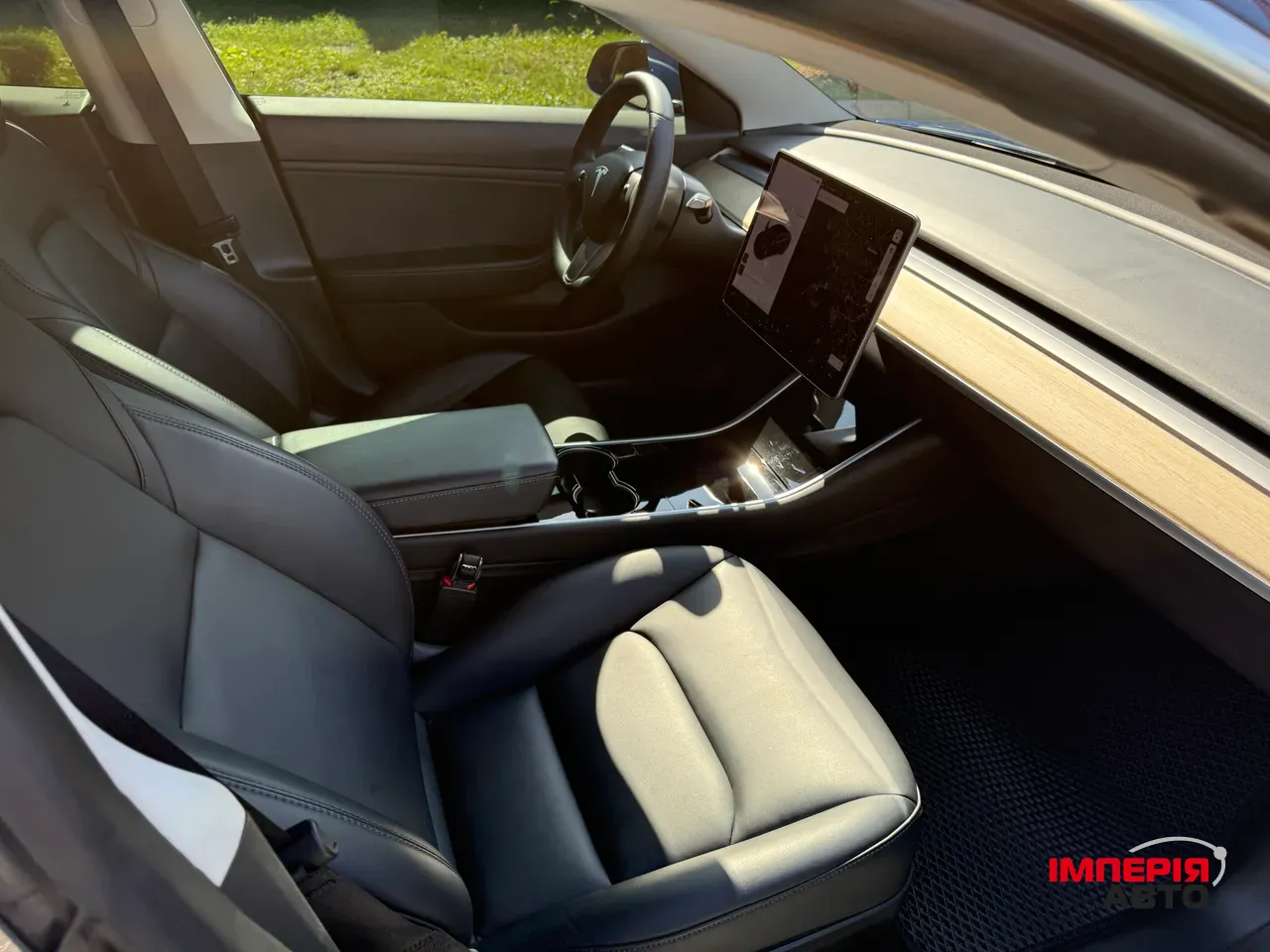 Tesla Model 3 - фото 3