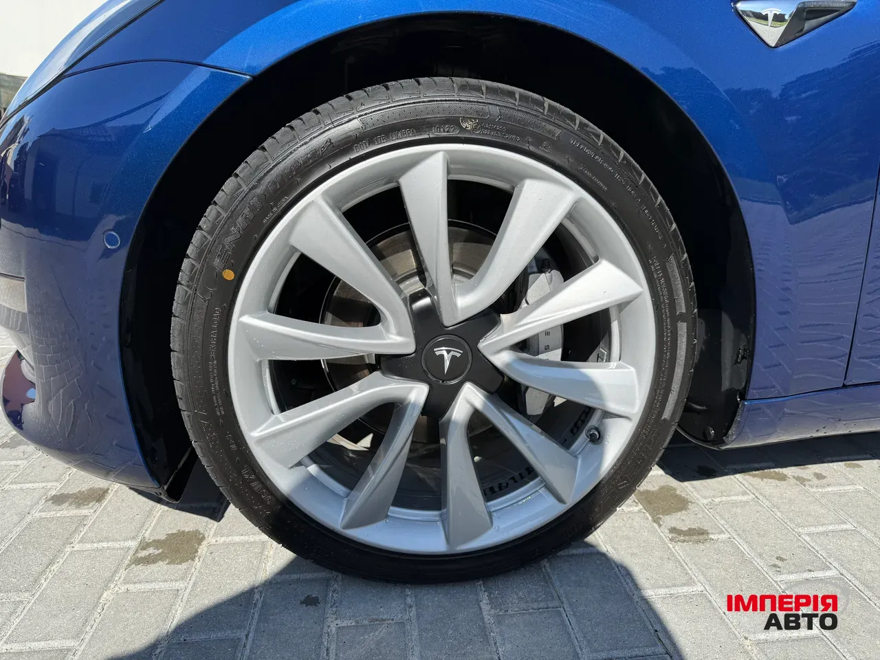 Tesla Model 3 - фото 7